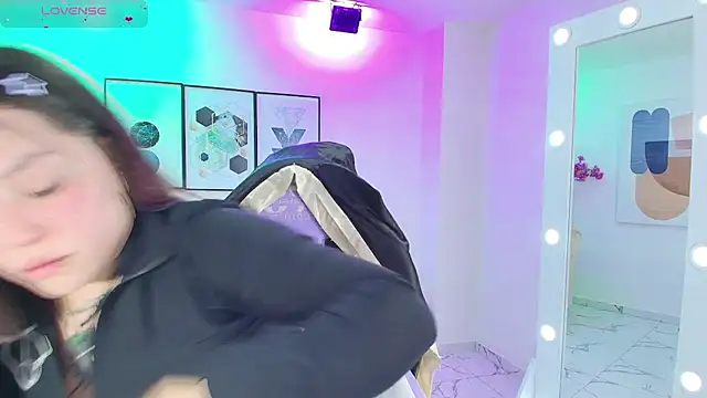 Snapshot of Isa_reel chatting on 24, 9, 2025 Isa reel online show from 24, 9, 2025