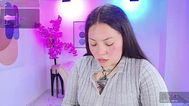 Snapshot of Isa_reel chatting on 25, 10, 2025 Isa reel online show from 25, 10, 2025