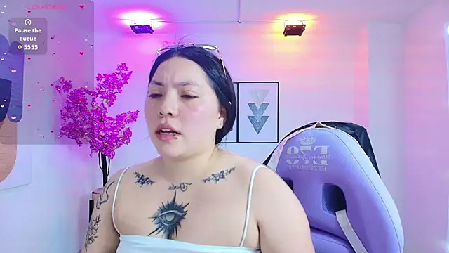 Isa reel online show from 5, 12, 2025