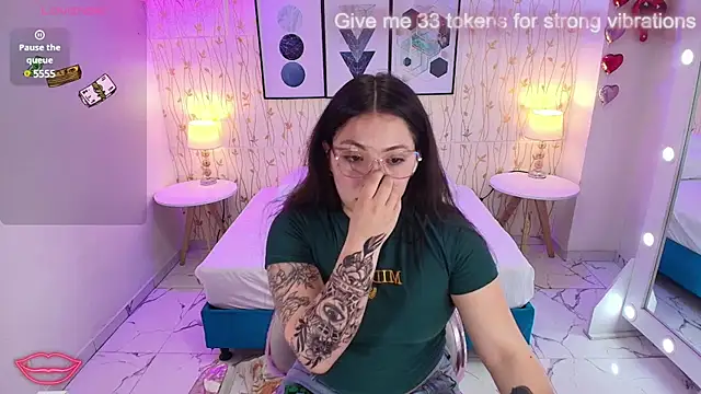 Snapshot of Isa_reel chatting on 17, 3, 2025 Isa reel online show from 17, 3, 2025