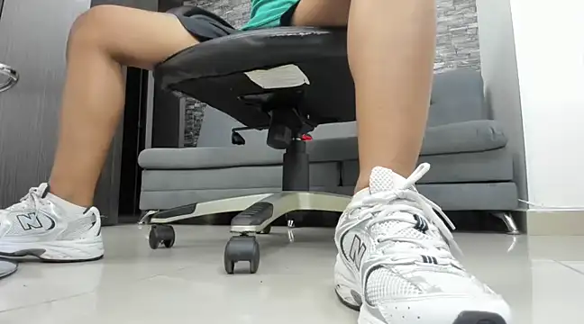 Snapshot of chris_adam97 chatting on 2, 3, 2025 chris adam97 online show from 2, 3, 2025