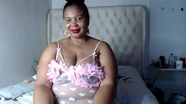 Snapshot of PlatnumBoobsX chatting on 30, 5, 2026 PlatnumBoobsX online show from 30, 5, 2026