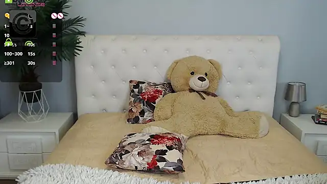 Snapshot of Anysa_Reye chatting on 6, 2, 2025 Anysa Reye online show from 6, 2, 2025