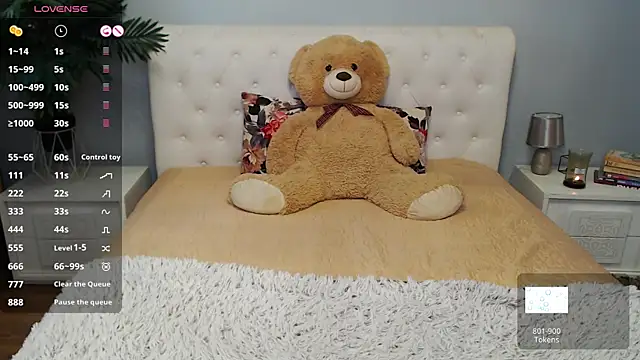 Snapshot of Anysa_Reye chatting on 13, 3, 2025 Anysa Reye online show from 13, 3, 2025