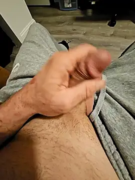 Snapshot of Cemg chatting on 14, 1, 2026 Cemg online show from 14, 1, 2026