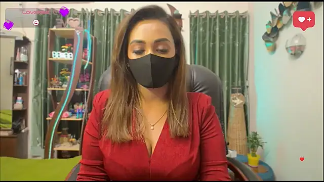Snapshot of OH-Monica chatting on 10, 5, 2026 OH-Monica online show from 10, 5, 2026