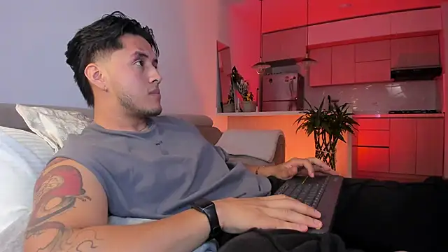 Chriskyle  online show from 3, 12, 2025