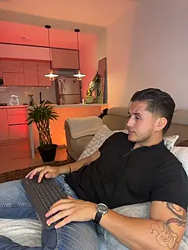 Chriskyle  online show from 28, 11, 2025