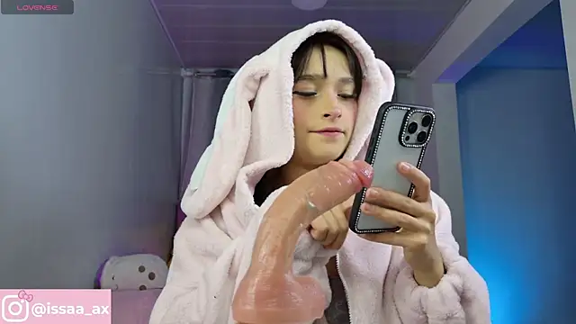 issagarcia online show from 5, 11, 2025