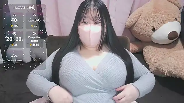 yuinyan3150 online show from 28, 4, 2026