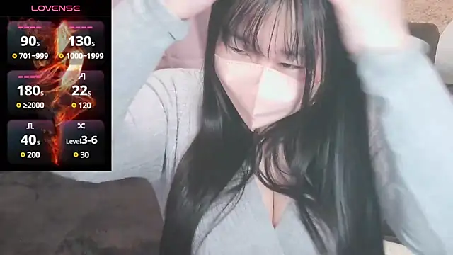 yuinyan3150 online show from 17, 2, 2025