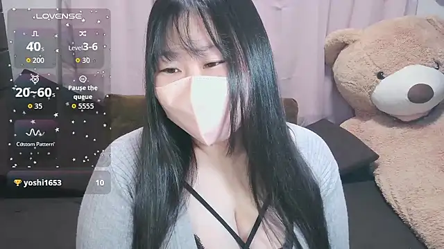 Snapshot of yuinyan3150 chatting on 15, 3, 2026 yuinyan3150 online show from 15, 3, 2026