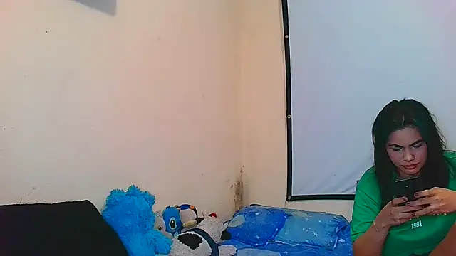 Snapshot of vanellope12 chatting on 5, 6, 2026 vanellope12 online show from 5, 6, 2026