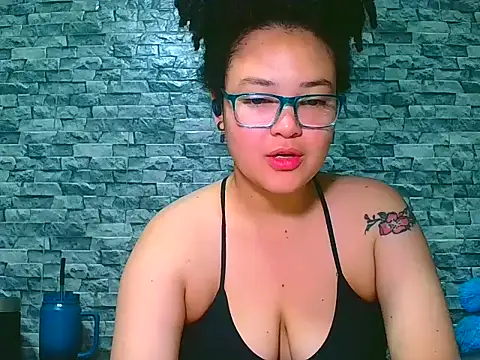 Snapshot of vanellope12 chatting on 29, 3, 2026 vanellope12 online show from 29, 3, 2026