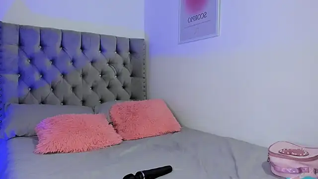 MafeOlimpo online show from 3, 12, 2025