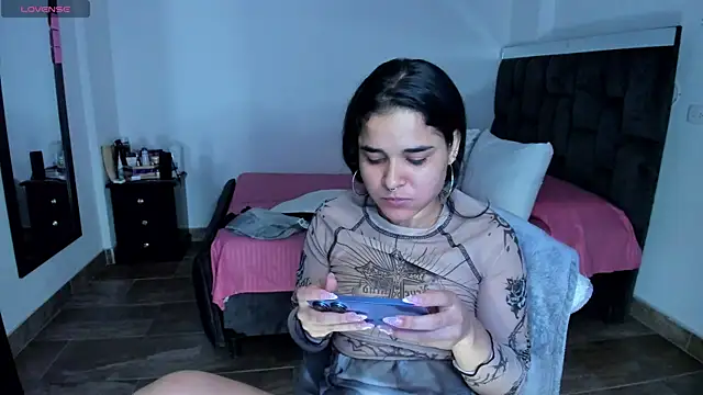 SweetMegan 1 online show from 23, 3, 2025