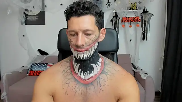 Snapshot of BrutusK08 chatting on 31, 10, 2025 BrutusK08 online show from 31, 10, 2025