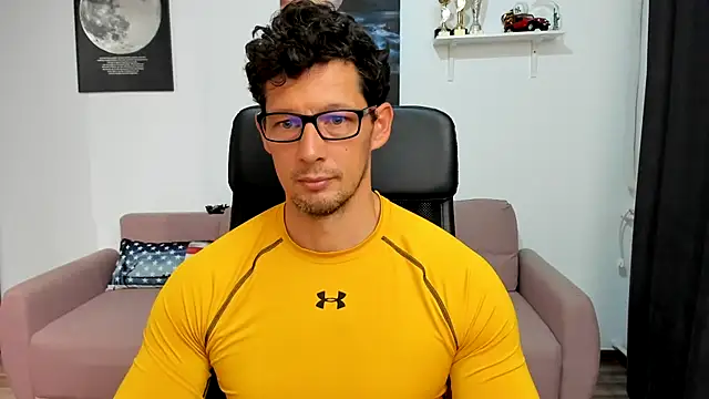 Snapshot of BrutusK08 chatting on 11, 10, 2025 BrutusK08 online show from 11, 10, 2025