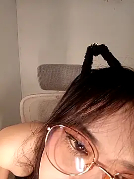 Snapshot of Chall_mee chatting on 26, 4, 2026 Chall mee online show from 26, 4, 2026