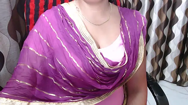 Snapshot of Kaur_Jannat chatting on 3, 2, 2025 Kaur Jannat online show from 3, 2, 2025