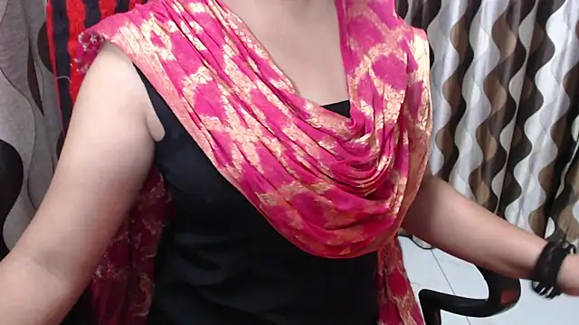 Snapshot of Kaur_Jannat chatting on 4, 2, 2025 Kaur Jannat online show from 4, 2, 2025