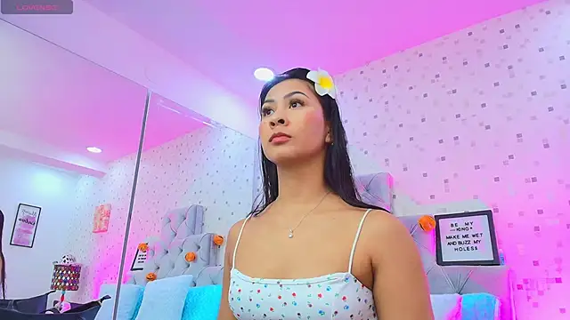 JulietaReyess online show from 27, 10, 2025