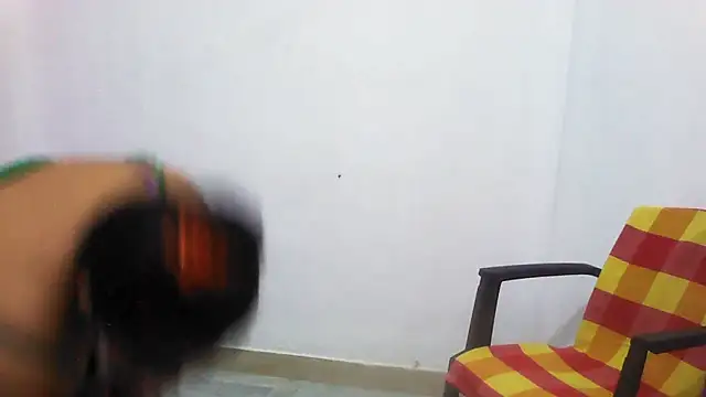 Snapshot of sachi933 chatting on 31, 10, 2025 sachi933 online show from 31, 10, 2025