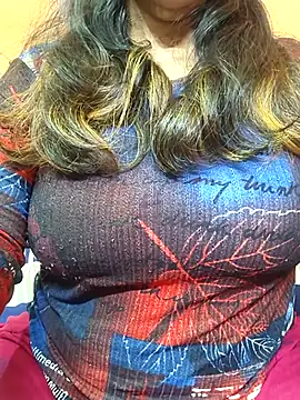 CUTE SOPHIA- online show from 12, 2, 2025