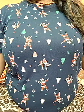 CUTE SOPHIA- online show from 31, 10, 2025