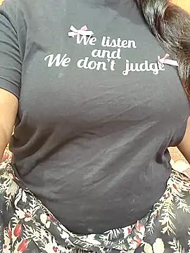 CUTE SOPHIA- online show from 4, 11, 2025