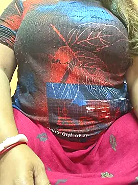 CUTE SOPHIA- online show from 17, 12, 2025