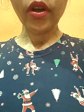 Snapshot of CUTE_SOPHIA- chatting on 17, 5, 2026 CUTE SOPHIA- online show from 17, 5, 2026