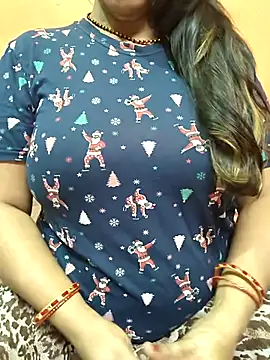 CUTE SOPHIA- online show from 29, 10, 2025