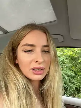 Snapshot of EvieEvans chatting on 28, 6, 2026 EvieEvans online show from 28, 6, 2026
