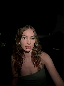 Snapshot of EvieEvans chatting on 10, 11, 2025 EvieEvans online show from 10, 11, 2025