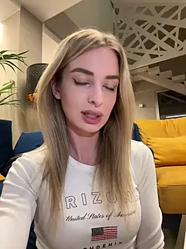 Snapshot of EvieEvans chatting on 14, 1, 2025 EvieEvans online show from 14, 1, 2025