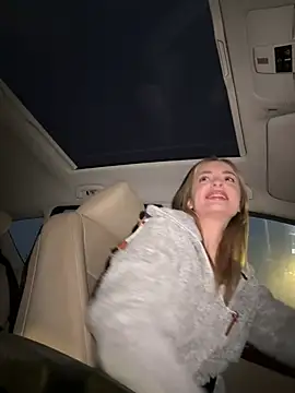 Snapshot of EvieEvans chatting on 29, 12, 2024 EvieEvans online show from 29, 12, 2024