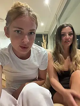 Snapshot of EvieEvans chatting on 19, 6, 2026 EvieEvans online show from 19, 6, 2026