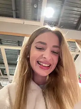 Snapshot of EvieEvans chatting on 18, 2, 2025 EvieEvans online show from 18, 2, 2025