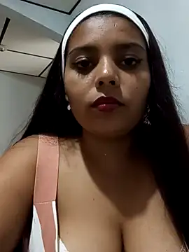 Snapshot of stefanie010 chatting on 11, 2, 2025 stefanie010 online show from 11, 2, 2025