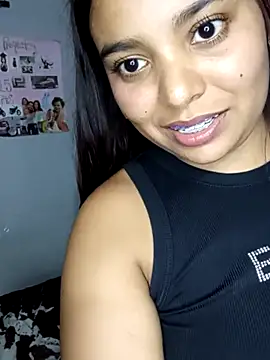 Snapshot of stefanie010 chatting on 16, 11, 2025 stefanie010 online show from 16, 11, 2025