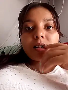 Snapshot of stefanie010 chatting on 22, 1, 2025 stefanie010 online show from 22, 1, 2025