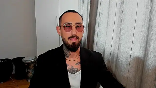 Snapshot of Baddfuckerr chatting on 22, 1, 2025 Baddfuckerr online show from 22, 1, 2025