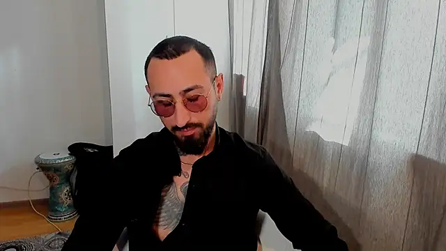 Snapshot of Baddfuckerr chatting on 28, 1, 2025 Baddfuckerr online show from 28, 1, 2025