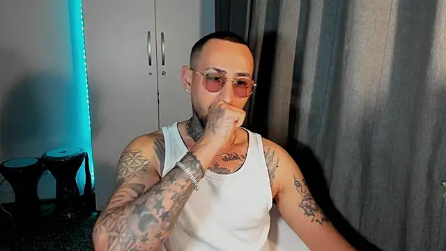 Snapshot of Baddfuckerr chatting on 3, 2, 2025 Baddfuckerr online show from 3, 2, 2025