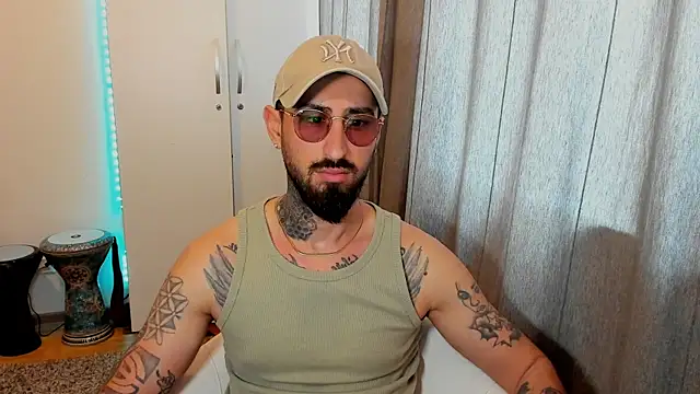 Snapshot of Baddfuckerr chatting on 30, 1, 2025 Baddfuckerr online show from 30, 1, 2025
