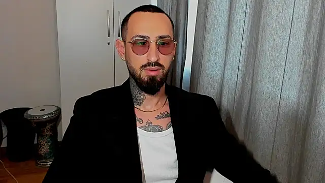 Snapshot of Baddfuckerr chatting on 22, 1, 2025 Baddfuckerr online show from 22, 1, 2025