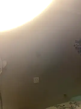 Snapshot of YellowHoneyDip chatting on 24, 11, 2025 YellowHoneyDip online show from 24, 11, 2025