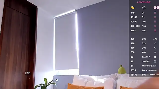 santiago 01 online show from 9, 4, 2026