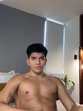 Snapshot of santiago_01 chatting on 23, 4, 2026 santiago 01 online show from 23, 4, 2026